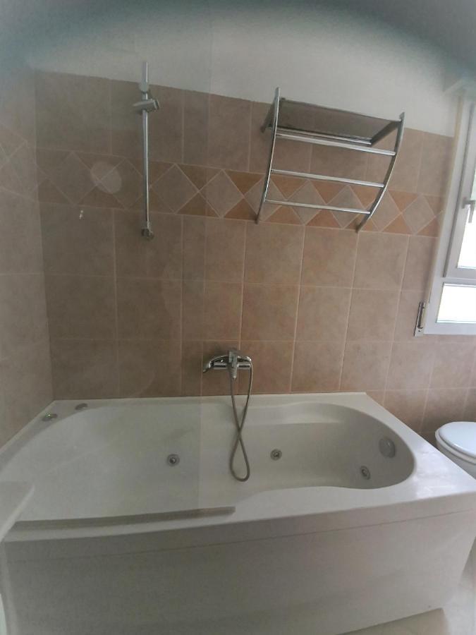 Hotel Airone - E 3*