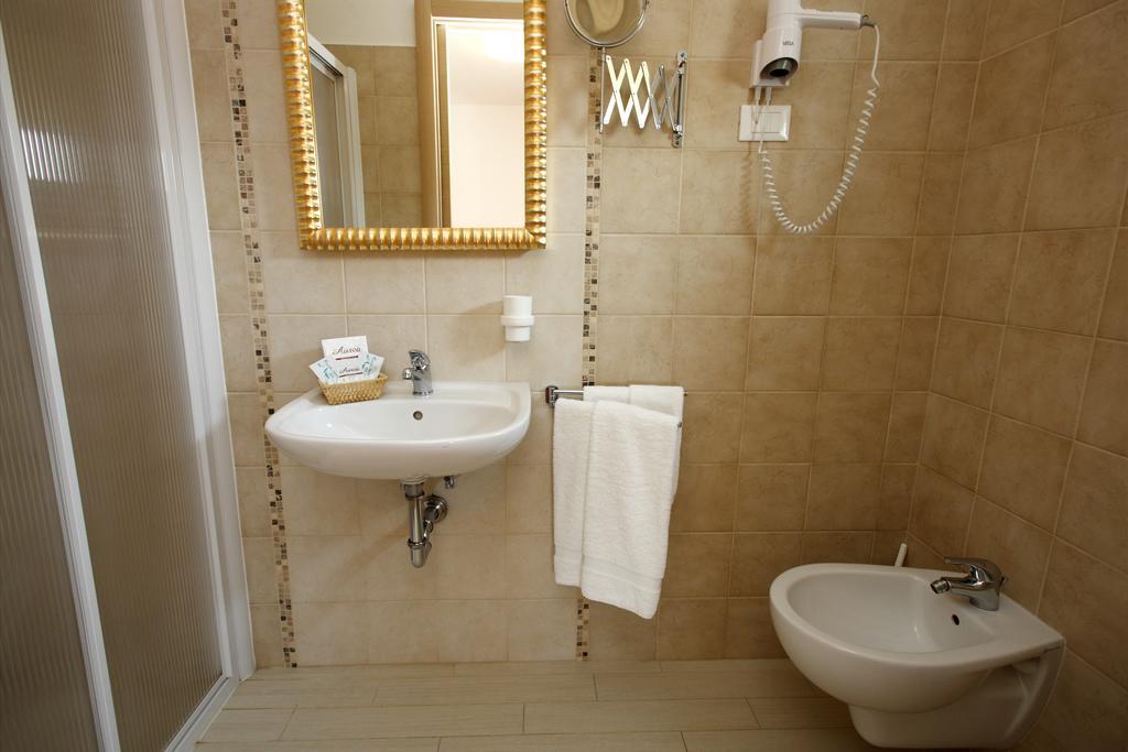 Airone - E Hotel